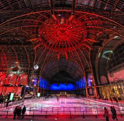 The Grand Palais des Glaces; skating fun on the largest ice rink in the world!