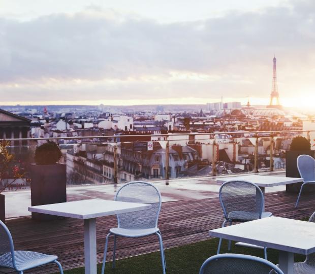 Paris sous un Nouvel Angle : Les Meilleurs Rooftops de la Ville Lumière