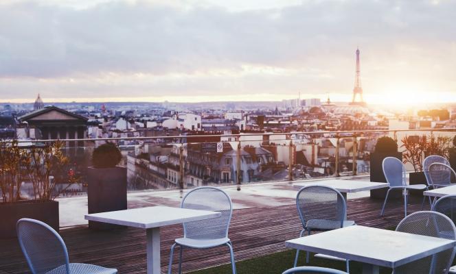 Paris sous un Nouvel Angle : Les Meilleurs Rooftops de la Ville Lumière